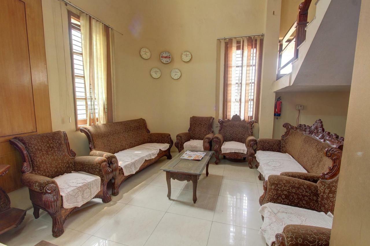 Hotel Rajsangam International Badami Zewnętrze zdjęcie