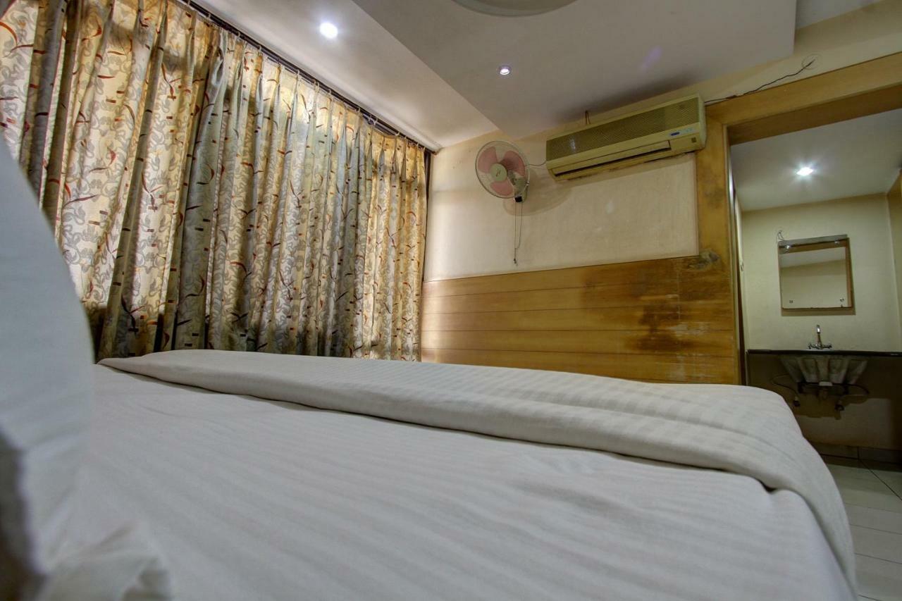 Hotel Rajsangam International Badami Zewnętrze zdjęcie